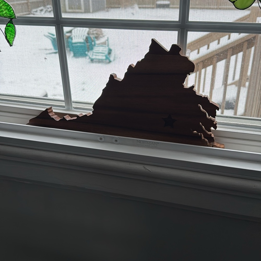 VA Wooden State Wall Decor - Picture 6 of 6